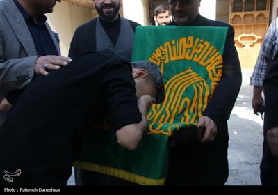کاروان زیر سایه خورشید در غرب هرمزگان