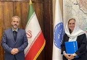 تحصیل اتباع در ایران مشروط به مدارک اقامتی شد