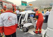 فوت زن سالخورده در تصادف کامیون با پراید+تصاویر