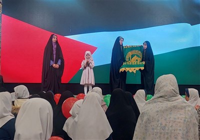 شور و حال دخترانِ دیار میرزاکوچک در اجتماع «بناتالمقاومه»
