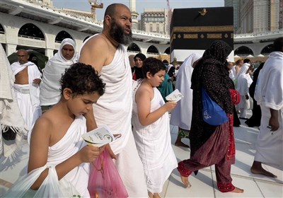 پيامبر،سفر،حج،عربي،خاك،نگاه،سفرنامه،دستش،مسجد،چهره،كتاب،كنار ...