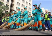 خدمت‌رسانی 3 شیفته نیروهای شهرداری مشهد به زائران در نجف