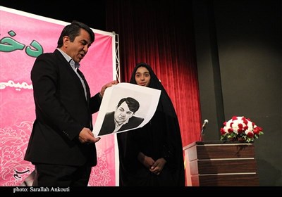 نشست صمیمی استاندار کرمان با دانش آموزان دختر 