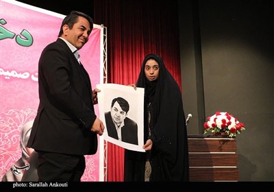 نشست صمیمی استاندار کرمان با دانش آموزان دختر 