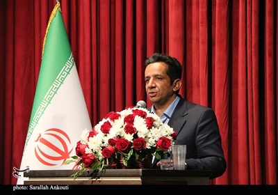 نشست صمیمی استاندار کرمان با دانش آموزان دختر 