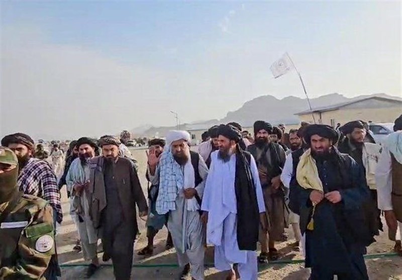 طالبان: برای حل مشکلات پناهجویان بازگشته، تلاش می‌کنیم