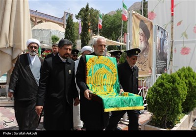 آغاز جشنهای زیر سایه خورشید کرمان از کنار مرقد حاج قاسم