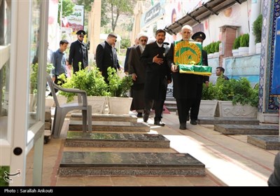 آغاز جشنهای زیر سایه خورشید کرمان از کنار مرقد حاج قاسم
