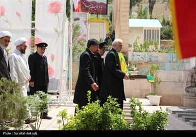 آغاز جشنهای زیر سایه خورشید کرمان از کنار مرقد حاج قاسم