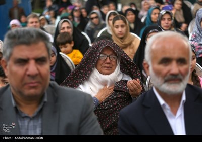 مراسم اهتزاز پرچم رضوی بر فراز همدان