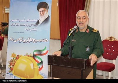دورهمی فرمانده سپاه خراسان جنوبی با کارگران بیرجند