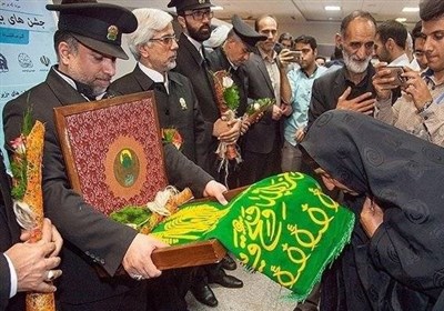 رضوي،كشور،متبرك،خدام،پرچم،كاروان،حرم،خورشيد،سايه،مردمي،فرهنگ ...
