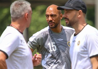 سپاهان،سرمربي،بازيكن،استيون،ليست