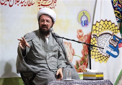 جبهه،اشاره،استاد،حوزه،توجه،اهميت،كمك،دانشگاه،امام،عمل،اميرال ...