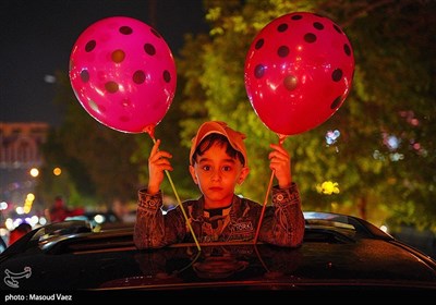 شادی مردم تبریز پس از قهرمانی تراکتور در لیگ برتر فوتبال