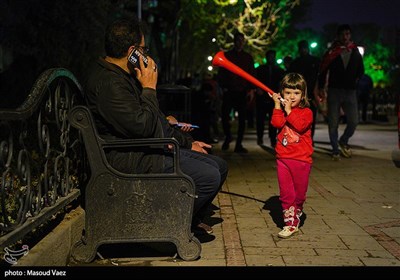 شادی مردم تبریز پس از قهرمانی تراکتور در لیگ برتر فوتبال