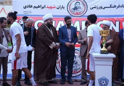 تيم،شهيد،فوتبال،هادي،ياران،ابراهيم،ليگ،استان،بازيكنان،مالك،اشاره
