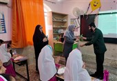 تجلیل سپاه بوشهر از مقام معلمان مدرسه شاهد