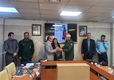 مقدس،دفاع،جشنواره،آثار،پايداري،ادبيات،همدان،تأكيد،عرصه،فعالا ...