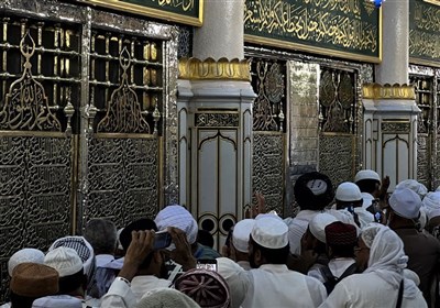 زيارت،زائر،خدا،قبور،نور،كمال،ياد،تقرب،قرب،معصومين،نوراني،مزا ...