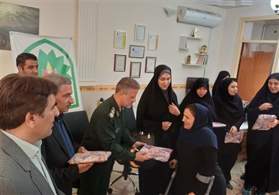 جامعه،معلولان،كردستان،دختران،مركز،سپاه،زنان،زحمات،تقدير،خدمت ...