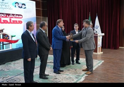 تجلیل از معلمان نمونه استان بوشهر