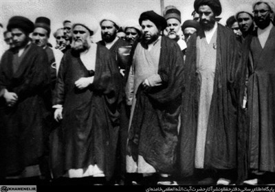 صدر،شهيد،سيد،رژيم،بعث،نجف،بيمارستان،امنيتي،ديني،عراق،حكيم،شع ...