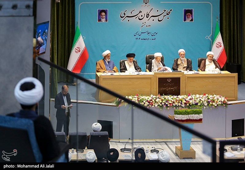 گزارش تسنیم از روز نخست اجلاسیه مجلس خبرگان رهبری در قم+عکس