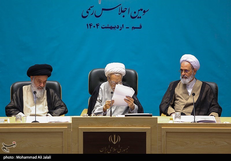 گزارش تسنیم از روز نخست اجلاسیه مجلس خبرگان رهبری در قم+عکس