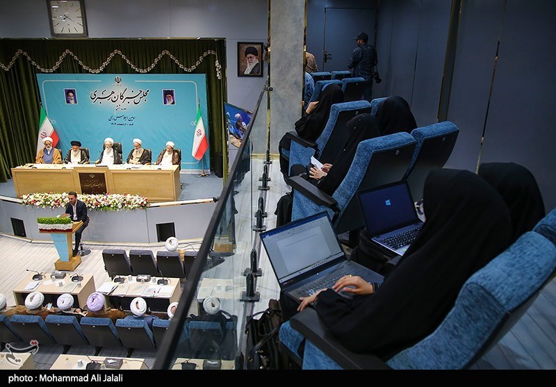 گزارش تسنیم از روز نخست اجلاسیه مجلس خبرگان رهبری در قم+عکس