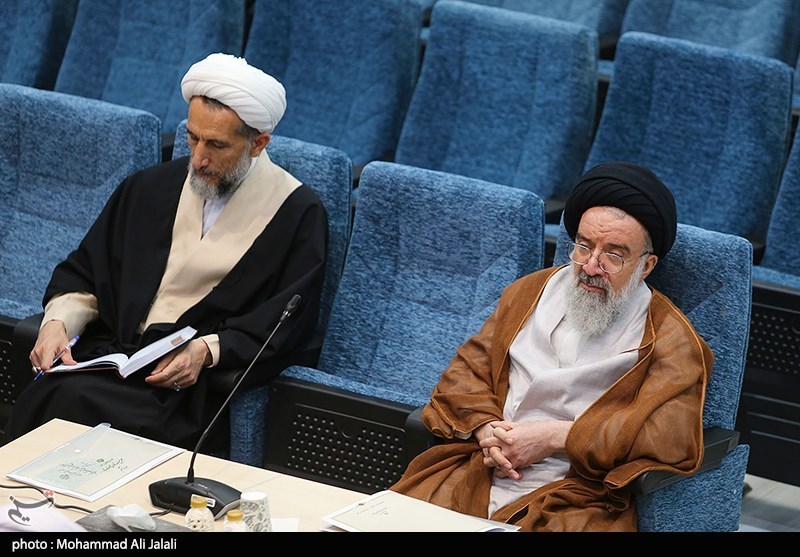 گزارش تسنیم از روز نخست اجلاسیه مجلس خبرگان رهبری در قم+عکس