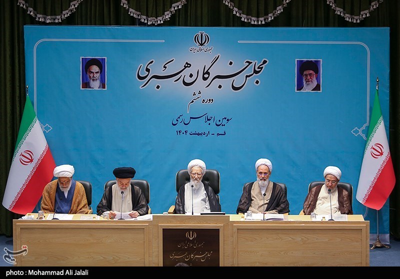 گزارش تسنیم از روز نخست اجلاسیه مجلس خبرگان رهبری در قم+عکس