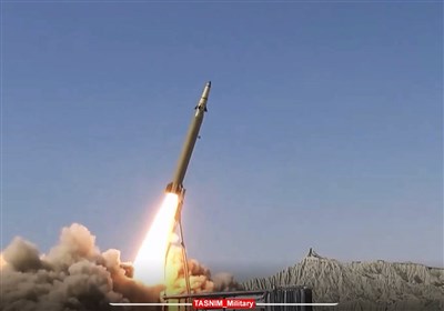 Демонстрирование иранской баллистической ракеты &quot;Касем Басир&quot;