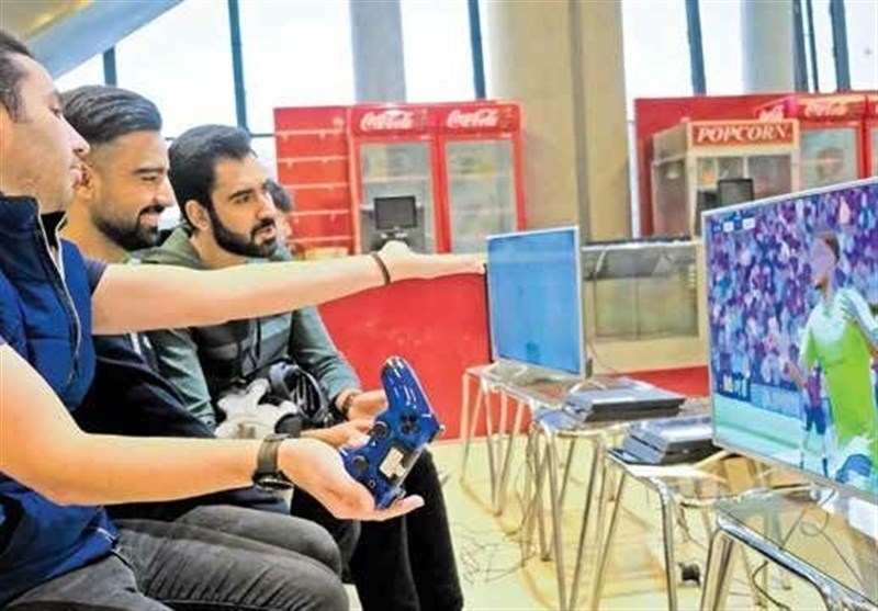  پهلوان پنبه‌های مجازی شهر رویا 