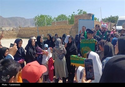کاروان زیر سایه خورشید در سرزمین شوقان