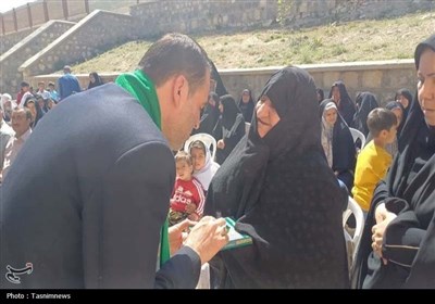 کاروان زیر سایه خورشید در سرزمین شوقان