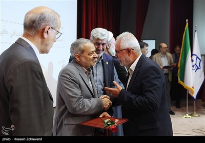 مراسم تجلیل از اساتید نمونه دانشگاه فرهنگیان