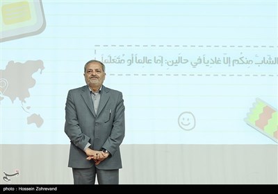 علیرضا کاظمی، وزیر آموزش‌وپرورش در مراسم تجلیل از اساتید نمونه دانشگاه فرهنگیان