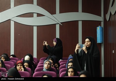 مراسم تجلیل از اساتید نمونه دانشگاه فرهنگیان