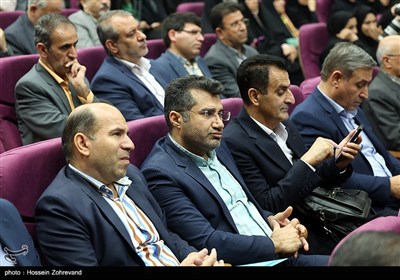 مراسم تجلیل از اساتید نمونه دانشگاه فرهنگیان