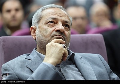 علیرضا کاظمی، وزیر آموزش‌وپرورش در مراسم تجلیل از اساتید نمونه دانشگاه فرهنگیان
