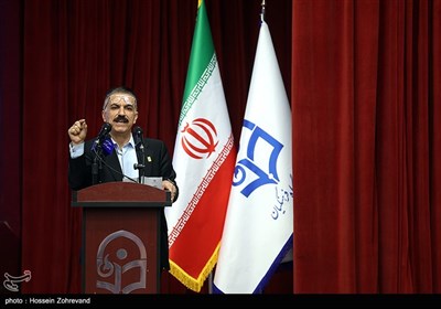 مراسم تجلیل از اساتید نمونه دانشگاه فرهنگیان