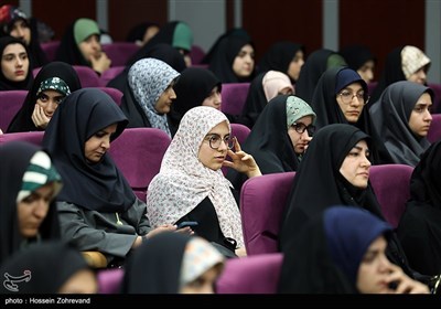 مراسم تجلیل از اساتید نمونه دانشگاه فرهنگیان