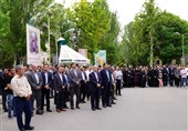 اهتزاز پرچم آستان قدس رضوی در دانشگاه علم و صنعت
