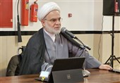 اساتید گروه معارف طلایه‌دار مبارزه با فساد باشند