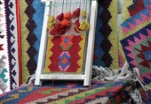 رونمایی از تندیس نماد شهر ملی گلیم عنبران نمین
