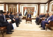 تعزیز التعاون بین جامعة شریف الإیرانیة والجامعات العراقیة