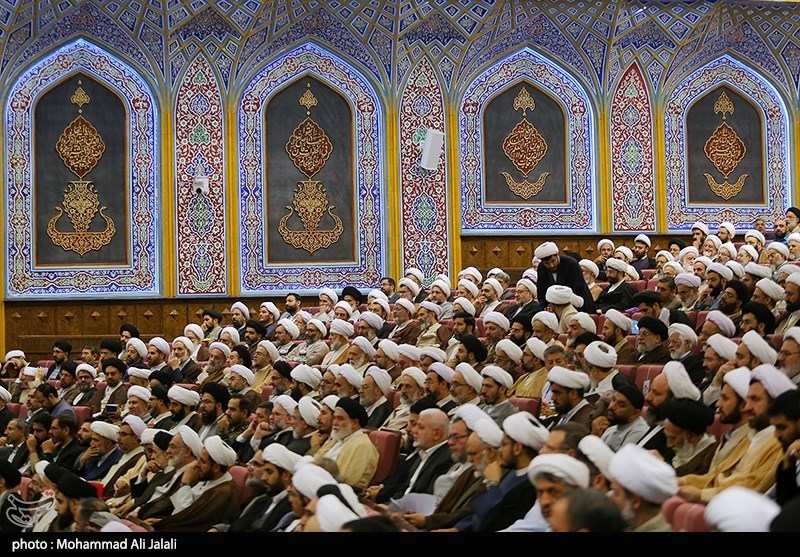 حوزه علمیه قم مرکزی جهانی برای هدایت شیعیان شده است