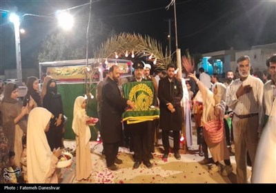 کاروان زیر سایه خورشید در بندرعباس