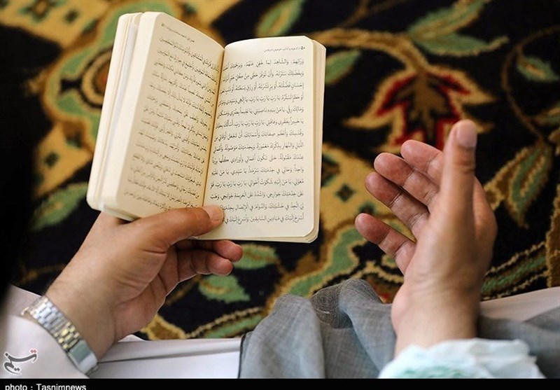  اولین دعای کمیل حجاج ایرانی در مدینه منوره برگزار شد 